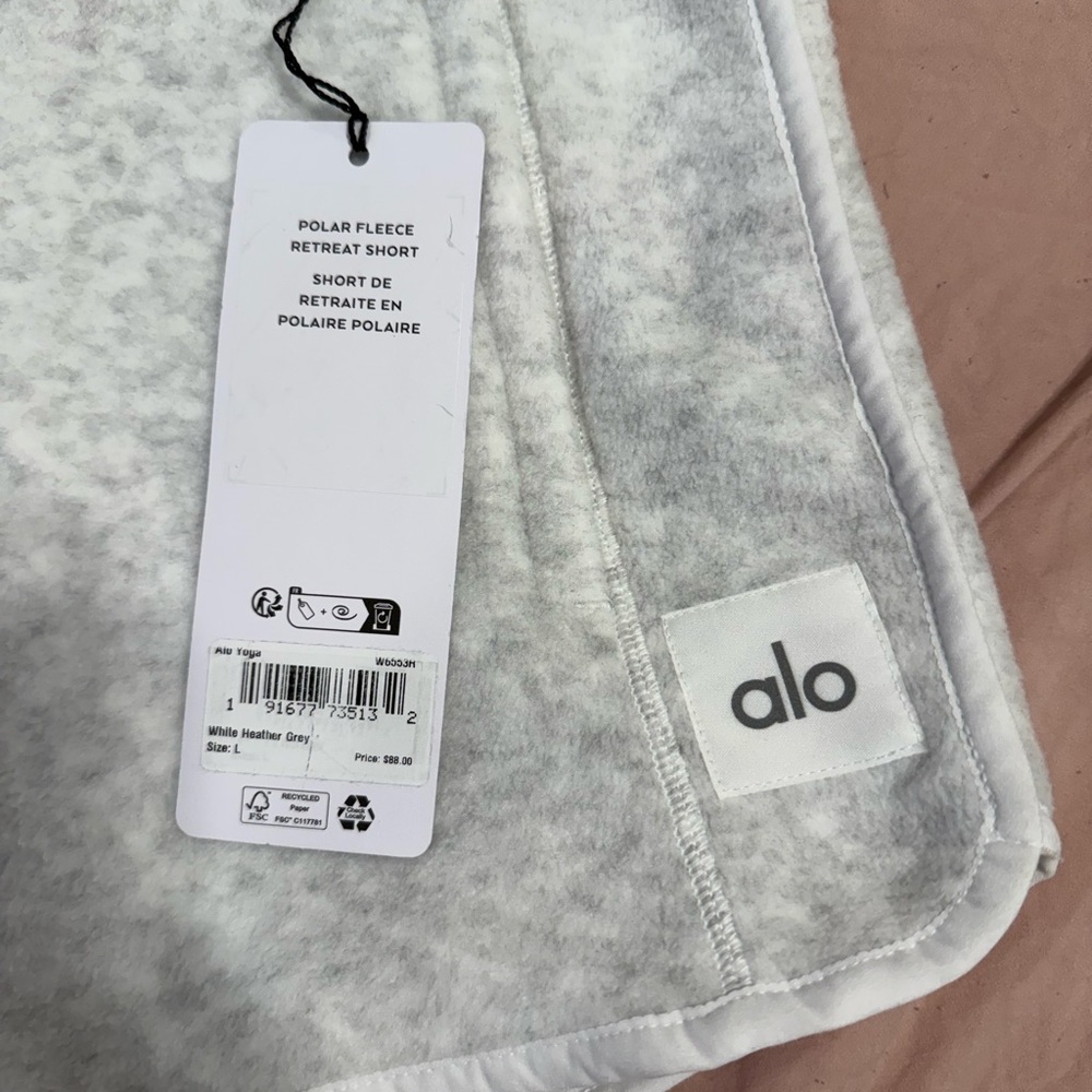 ALO Yoga Women's Light Gray Athletic Shorts - Picture 2 of 4